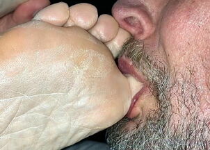 Mature toe sucking
